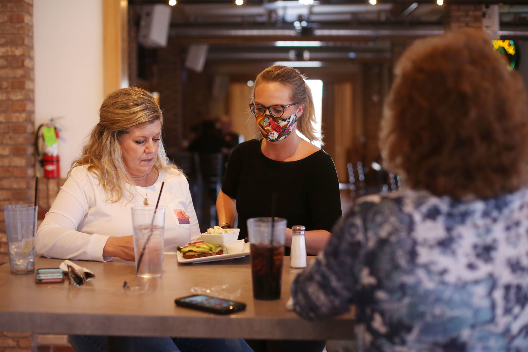 Restaurants reopen